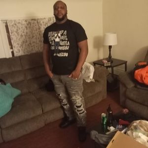 Meet your Posher, Hollis